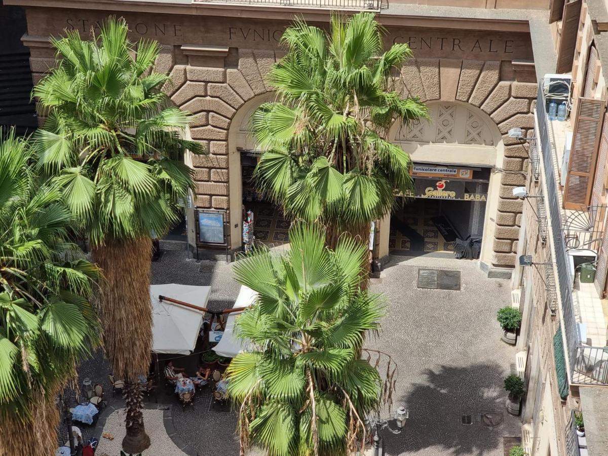 Barbaja Suites In Street Toledo 205 Neapel Exterior foto