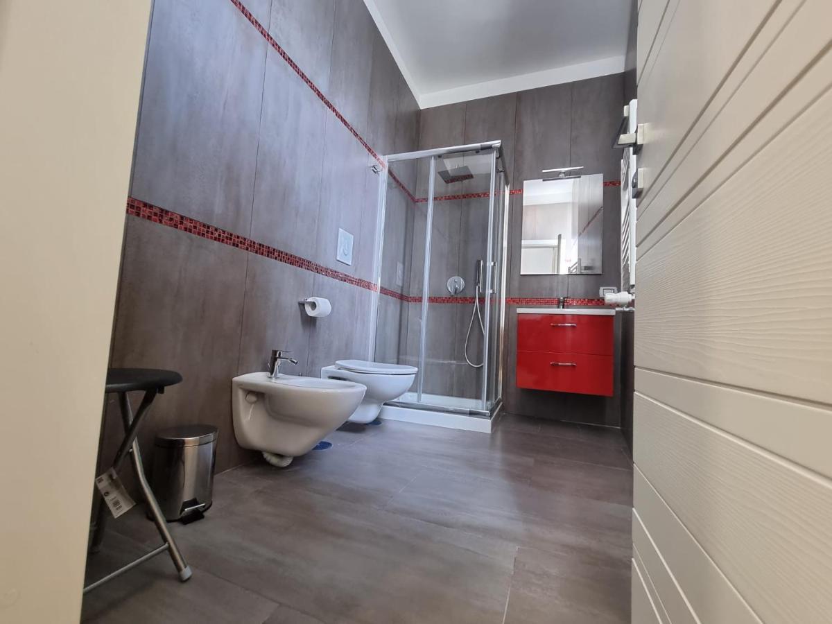 Barbaja Suites In Street Toledo 205 Neapel Exterior foto